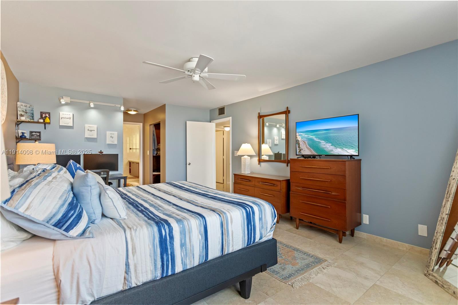 Photo of 3800 Ocean Dr  #505, Hollywood, Florida, 33019 - 