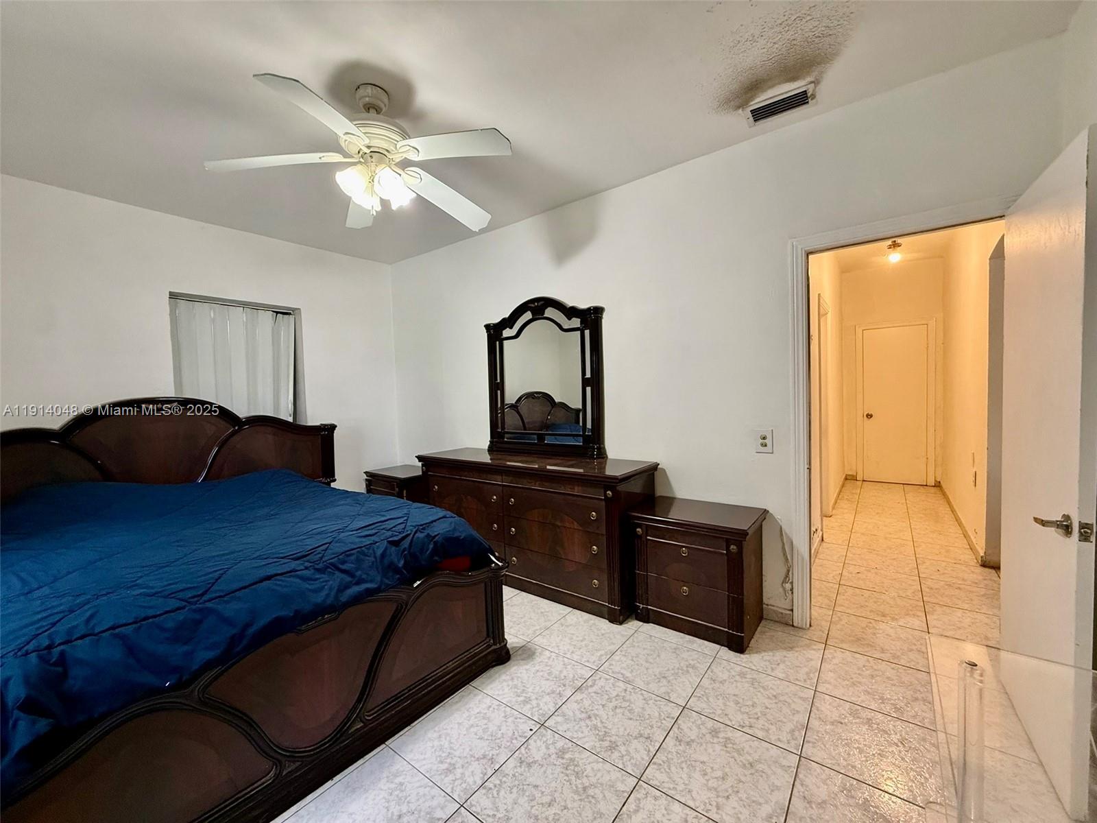 Подробнее / 1966 кв.футов $ 2025-11-14 0 Фото