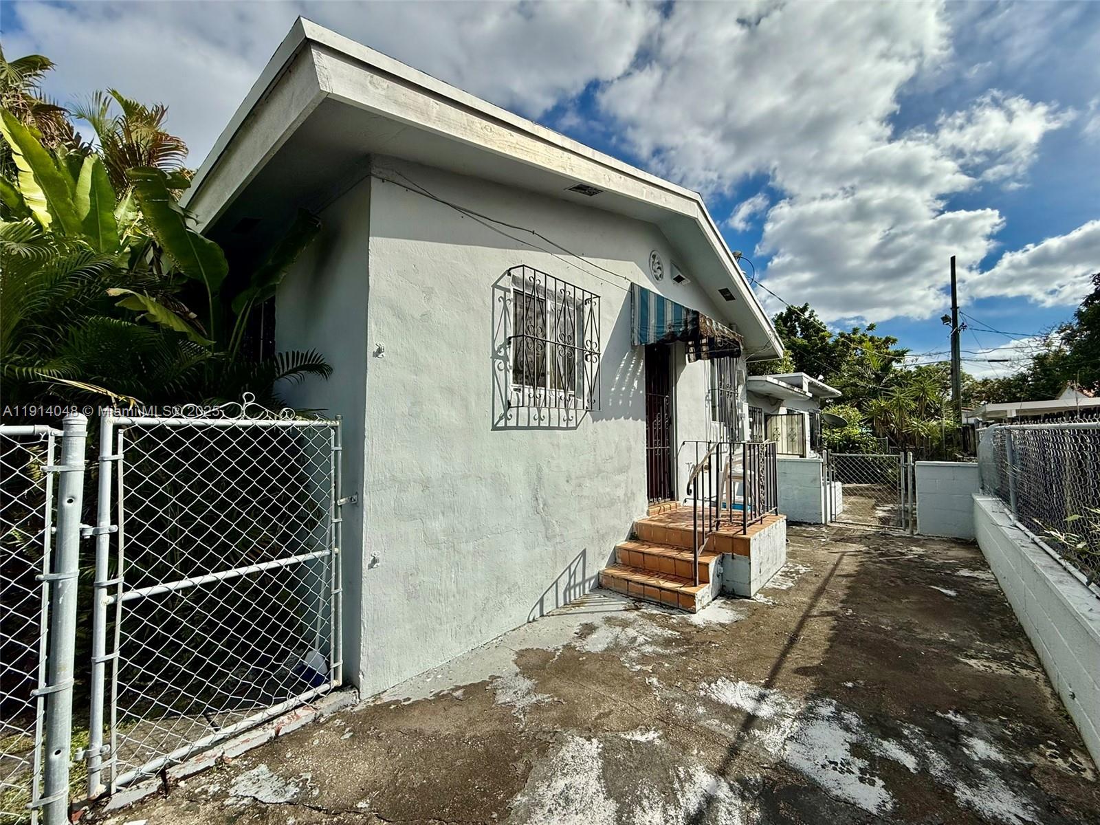 Подробнее / 1966 кв.футов $ 2025-11-14 0 Фото