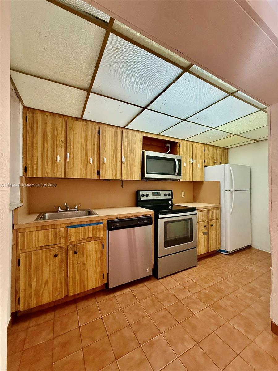 Подробнее / 1966 кв.футов $ 2025-11-14 0 Фото