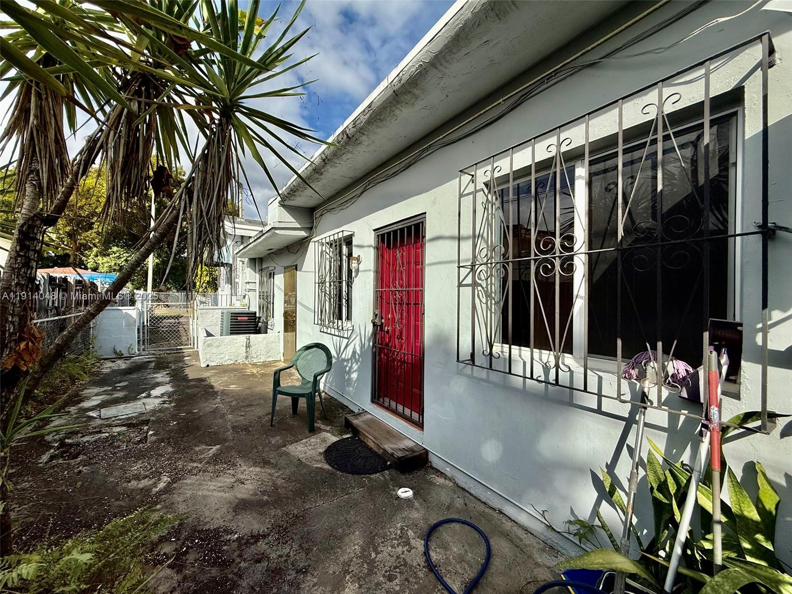 Подробнее / 1966 кв.футов $ 2025-11-14 0 Фото