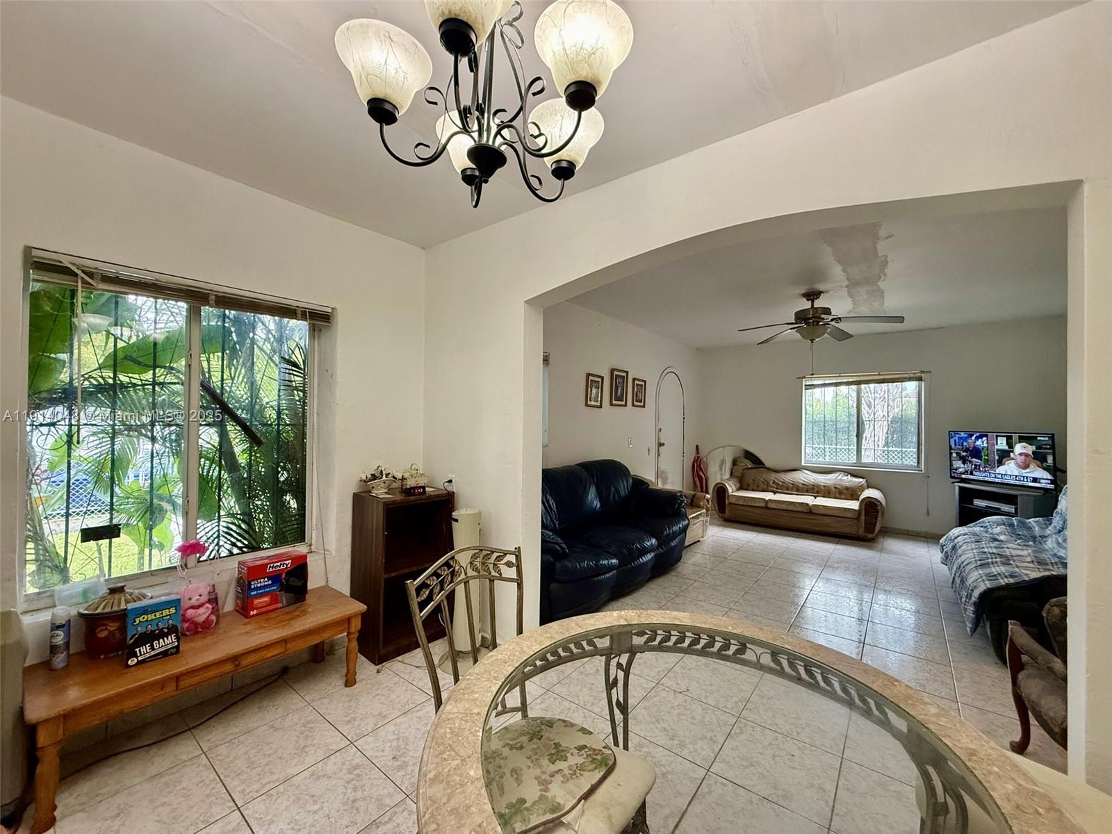 Подробнее / 1966 кв.футов $ 2025-11-14 0 Фото