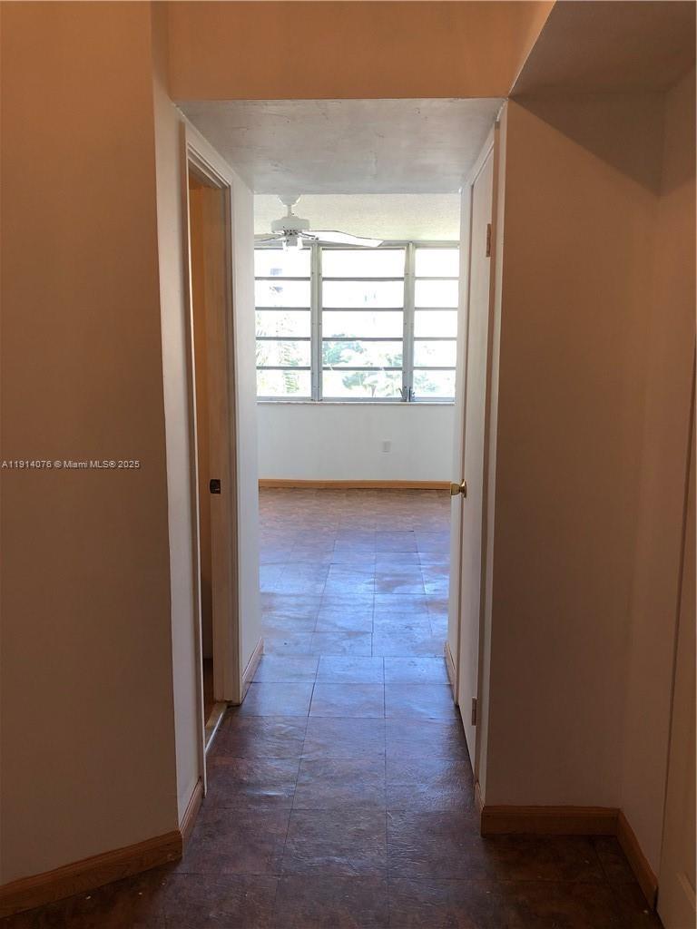 403-1 2 / 2 1317 sq. ft. $ 2025-11-14 0 Photo