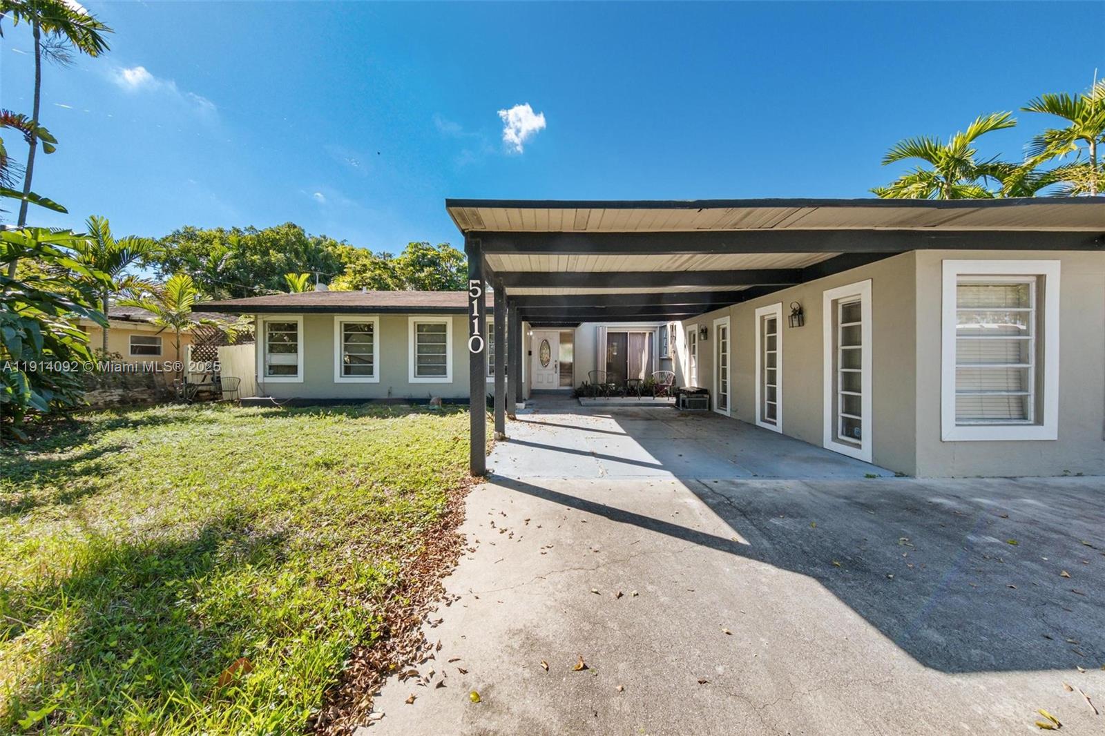   /   sq. ft. $ 2025-11-14 0 foto