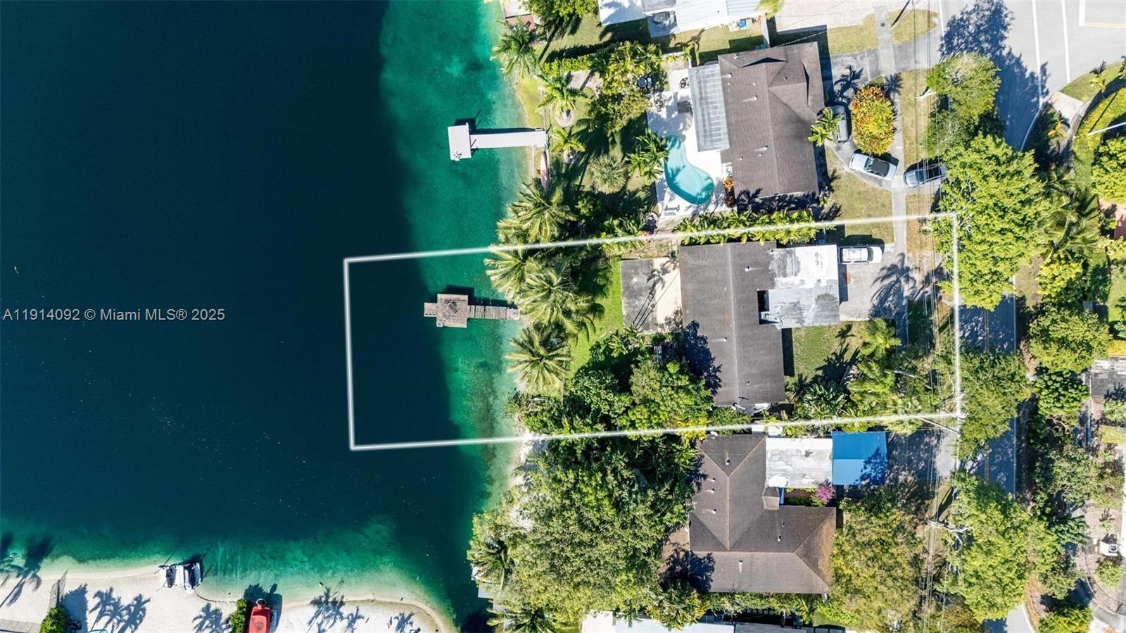   /   sq. ft. $ 2025-11-14 0 foto