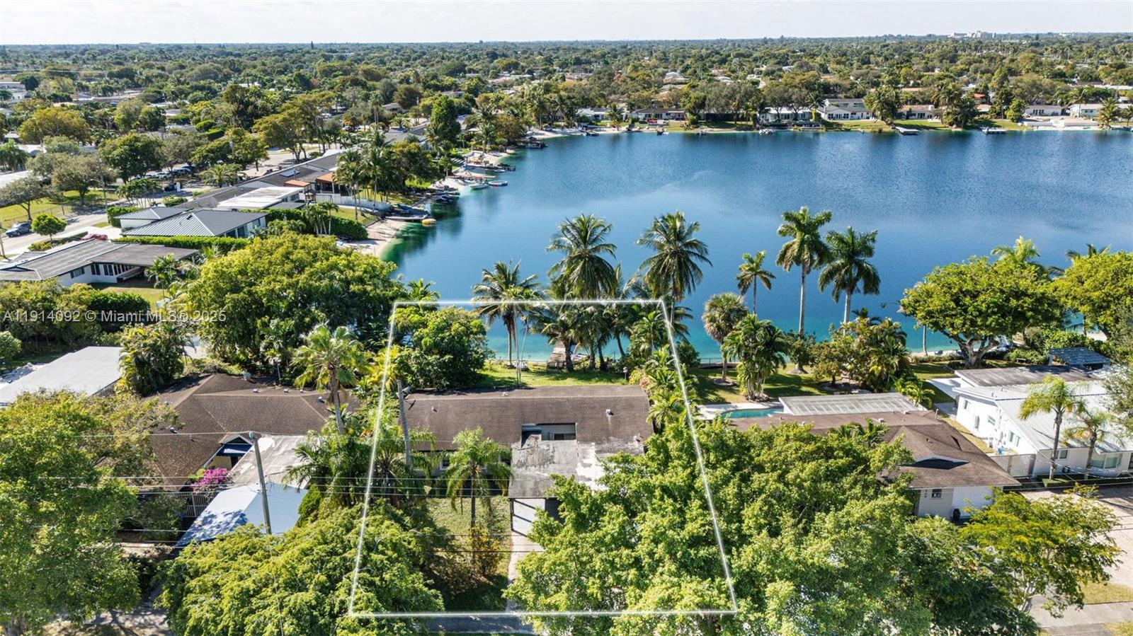   /   sq. ft. $ 2025-11-14 0 foto