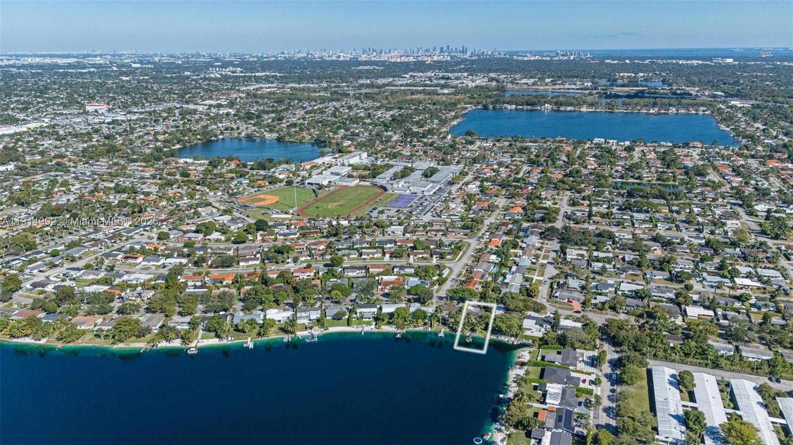   /   sq. ft. $ 2025-11-14 0 foto