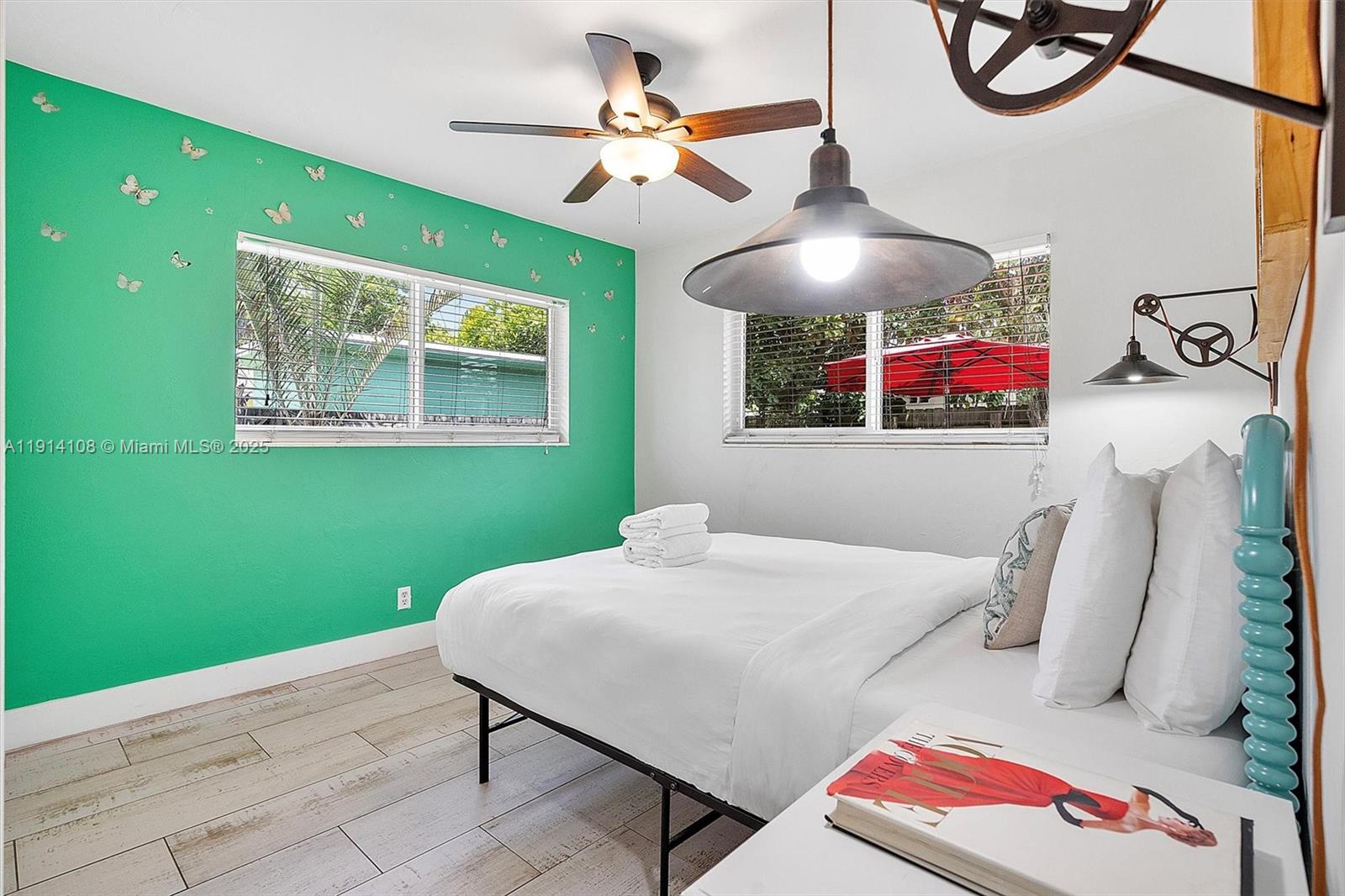 See details / 1752 sq. ft. $ 2025-11-14 0 Photo