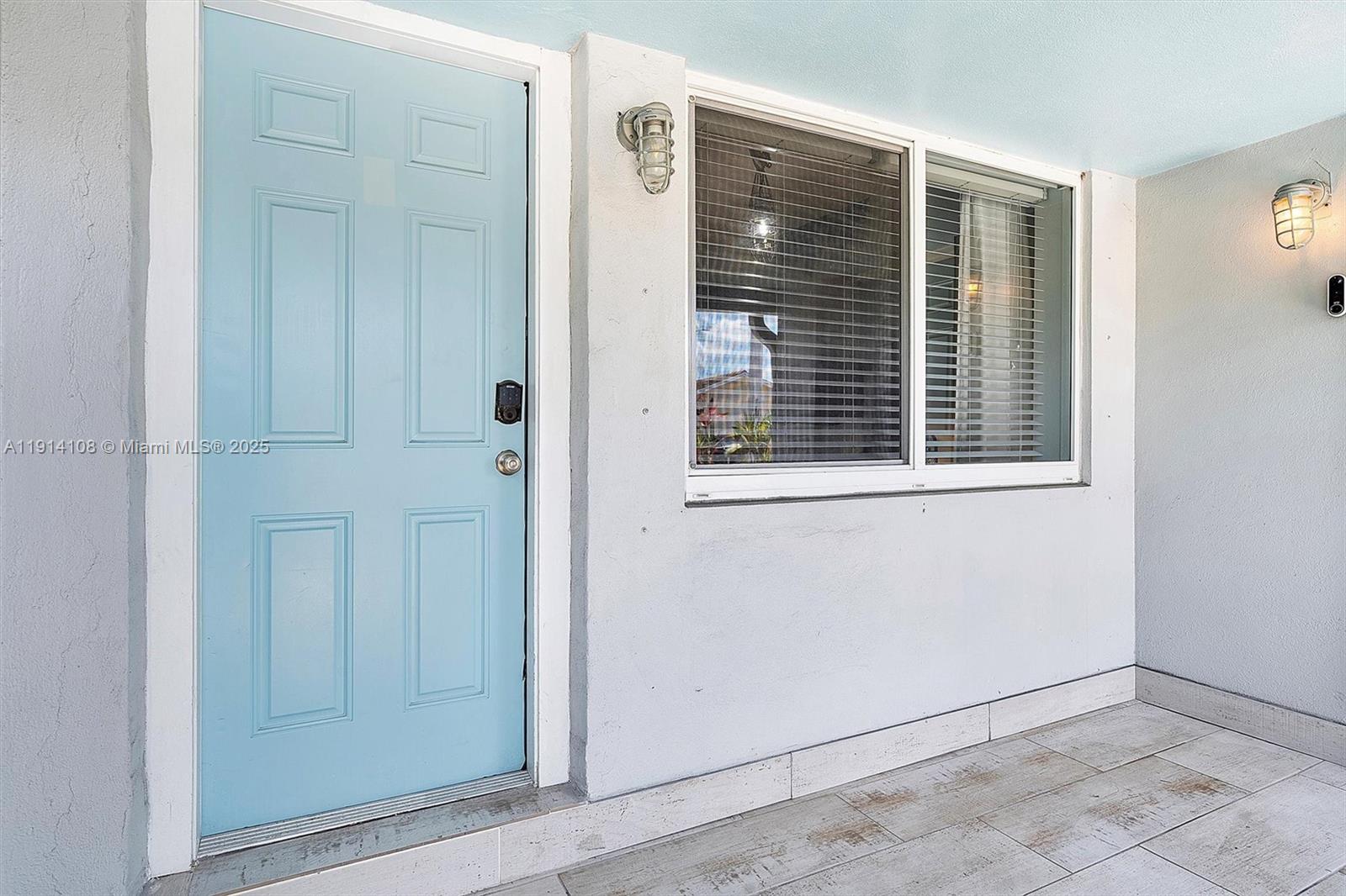 See details / 1752 sq. ft. $ 2025-11-14 0 Photo