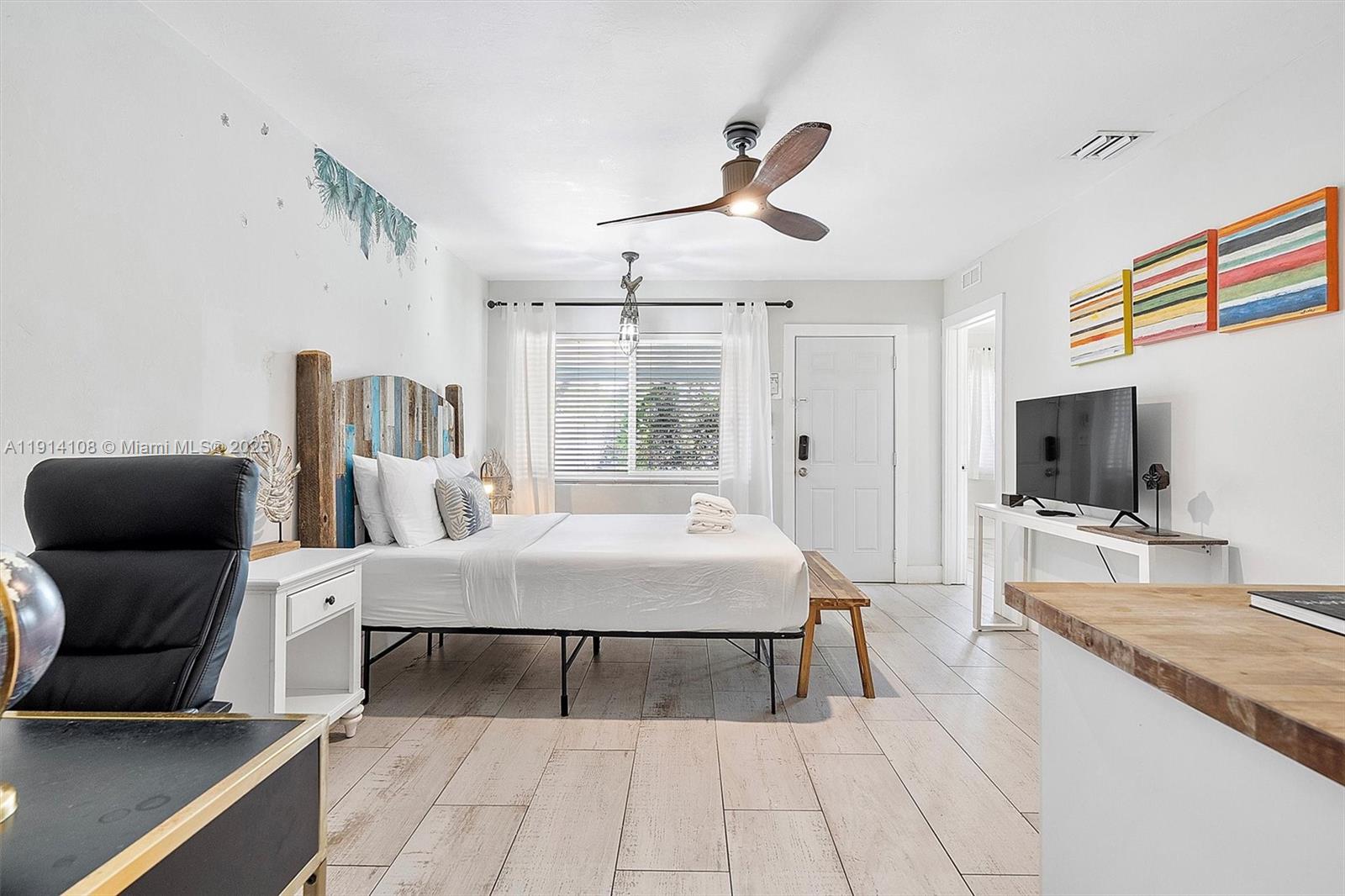 See details / 1752 sq. ft. $ 2025-11-14 0 Photo