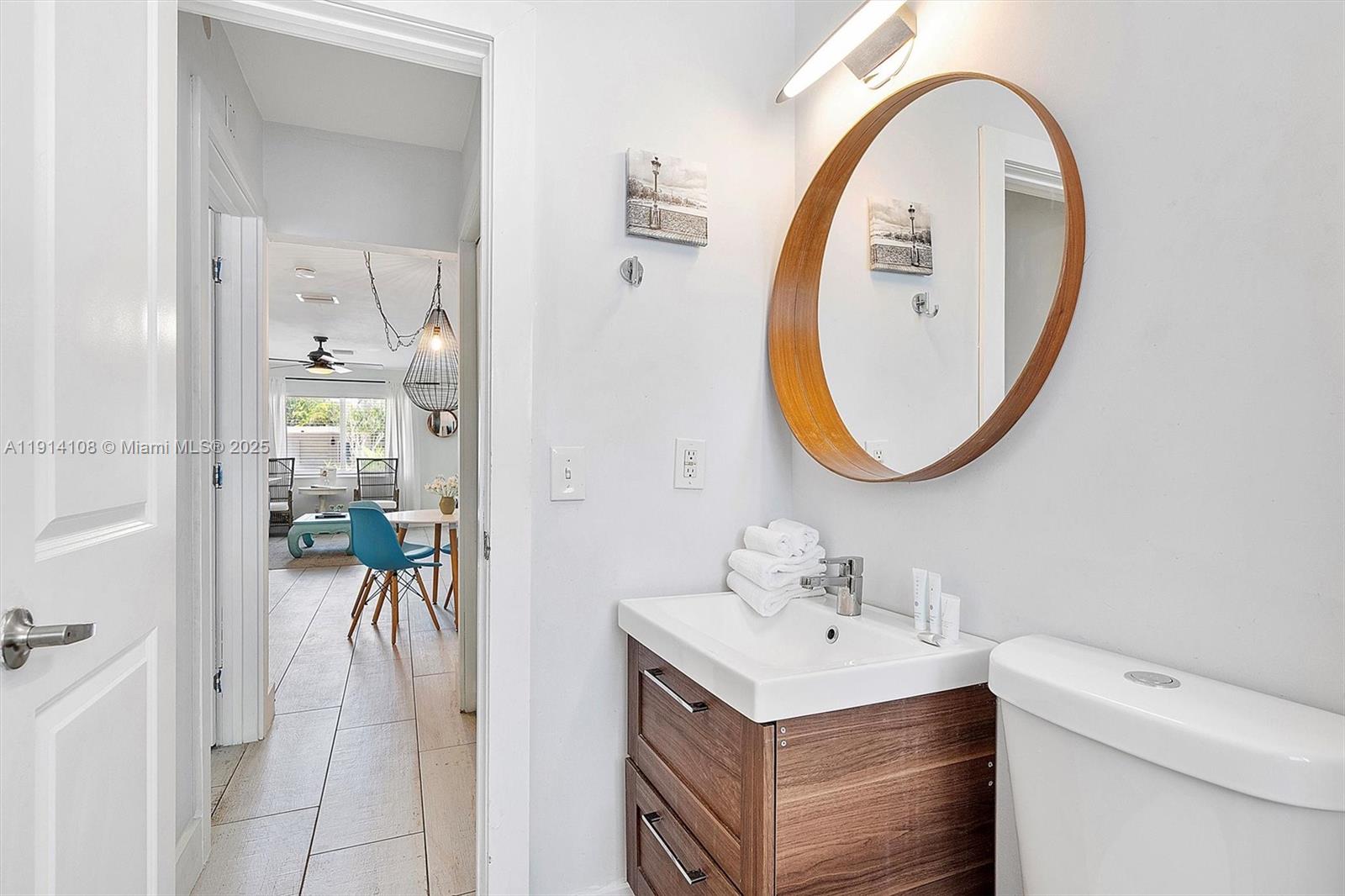 See details / 1752 sq. ft. $ 2025-11-14 0 Photo