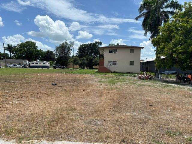 Ver detalles / 0 sq. ft. $ 2025-12-18 0 foto