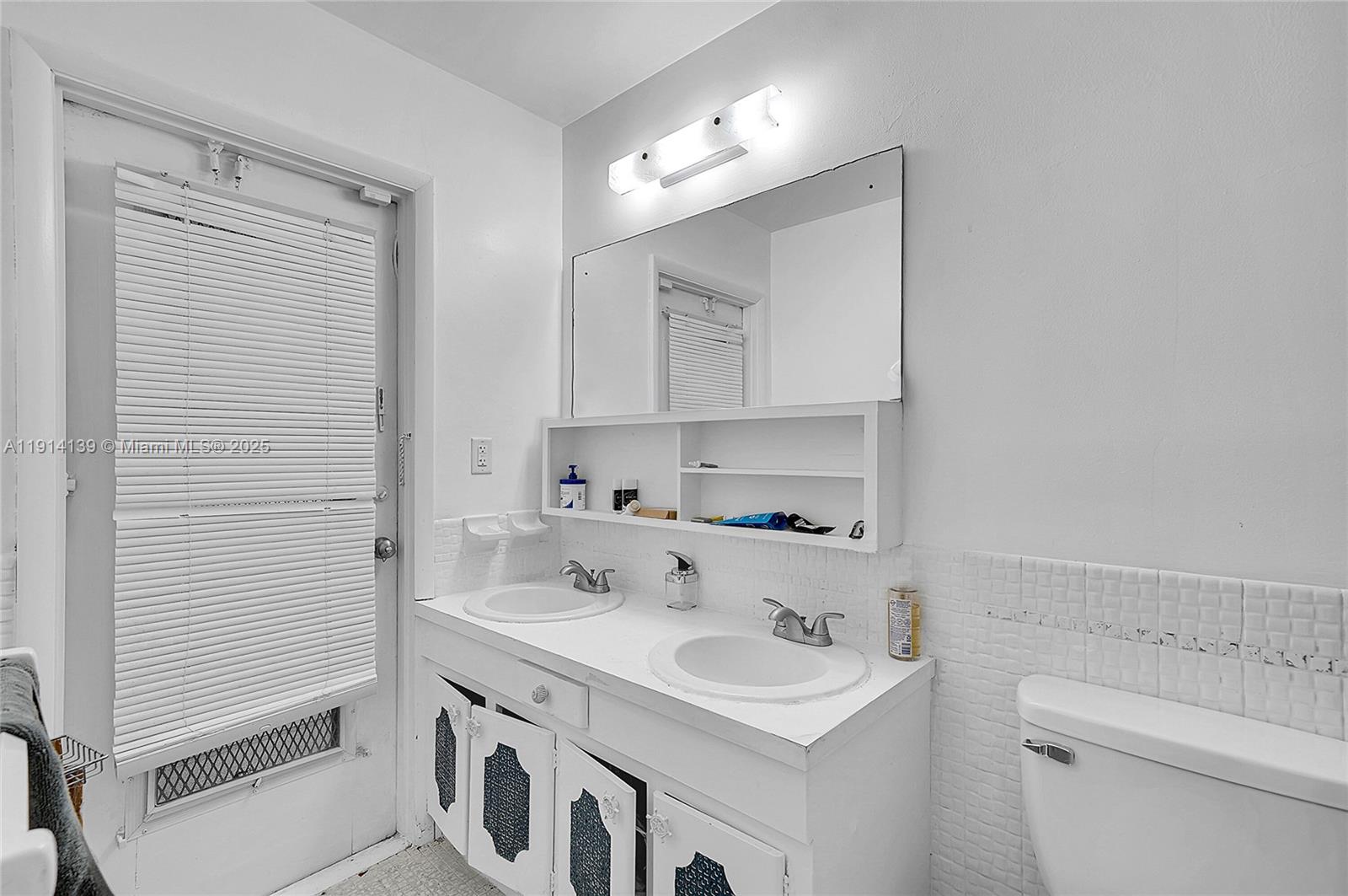 7916 3 / 2 1416 sq. ft. $ 2026-03-24 0 Photo