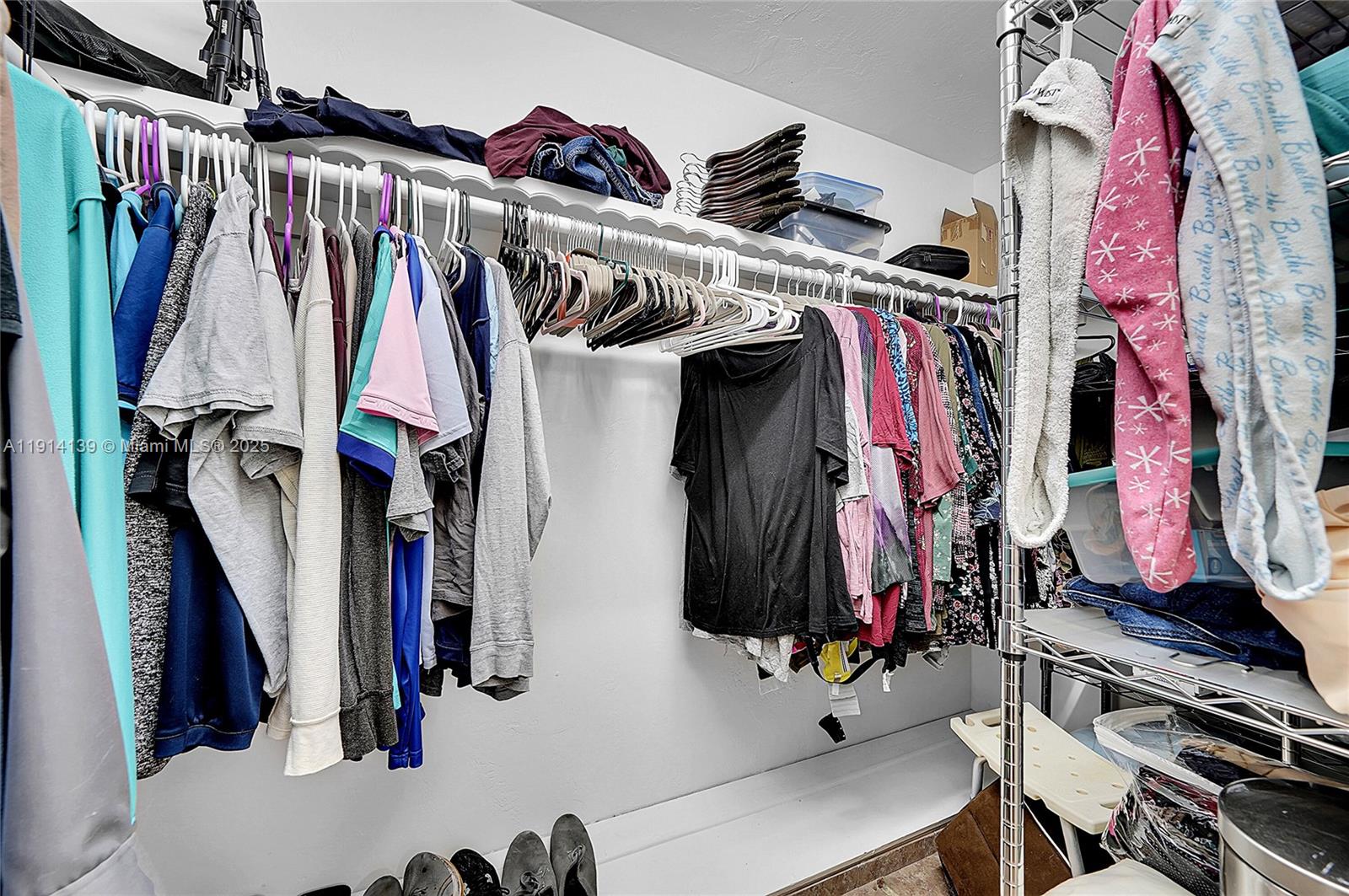 7916 3 / 2 1416 sq. ft. $ 2026-03-24 0 Photo