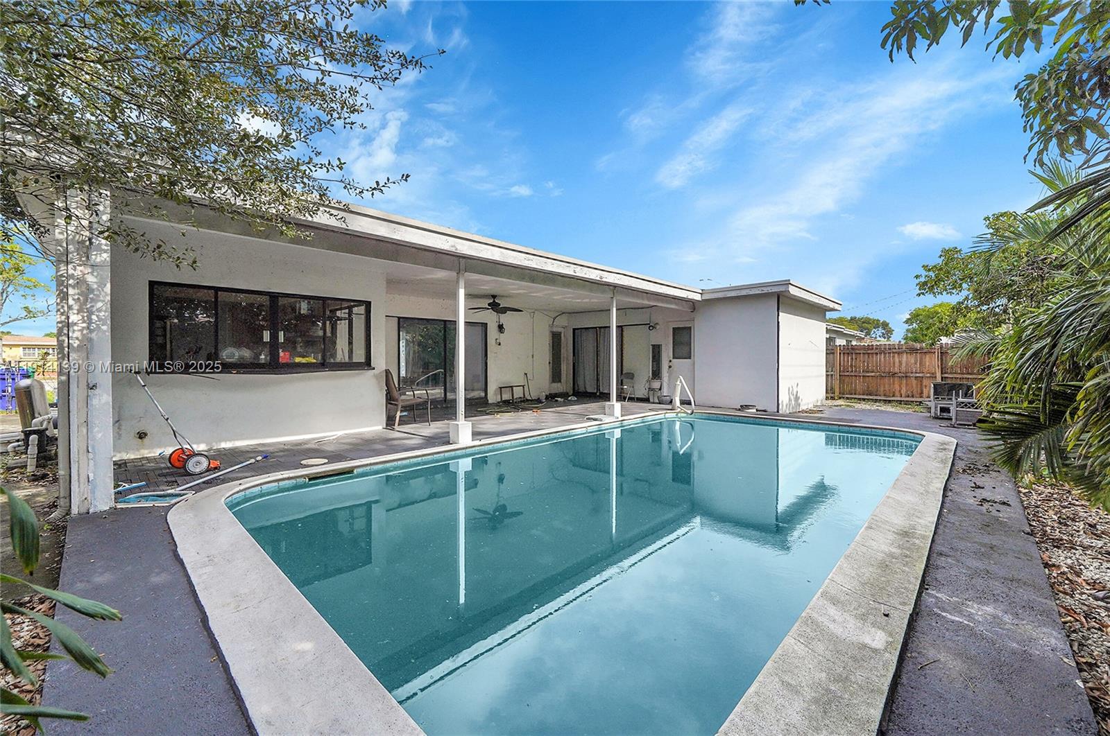 7916 3 / 2 1416 sq. ft. $ 2026-03-24 0 Photo