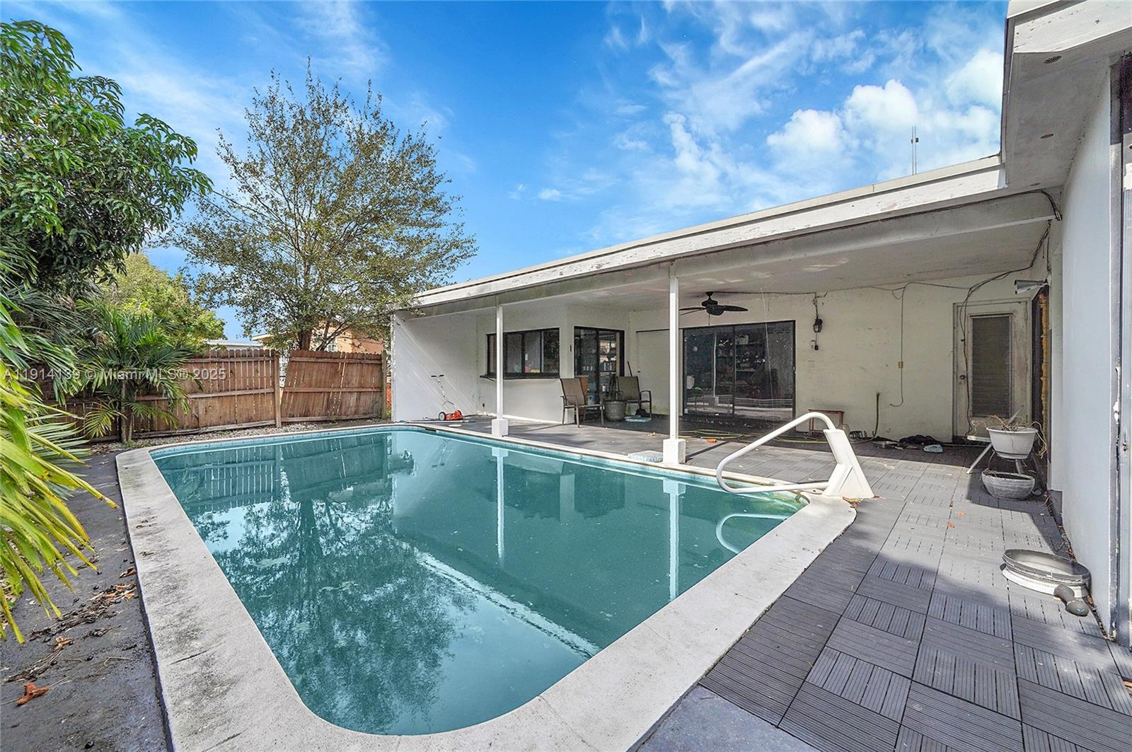 7916 3 / 2 1416 sq. ft. $ 2026-03-24 0 Photo