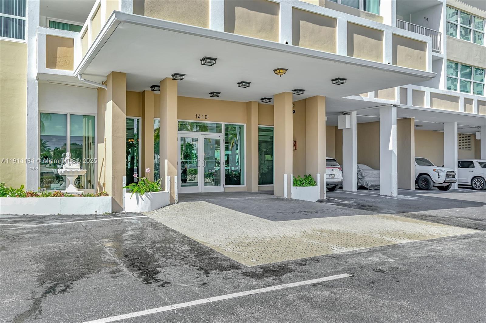 Photo of 1410 Ocean Dr  #1603, Hollywood, Florida, 33019 - 