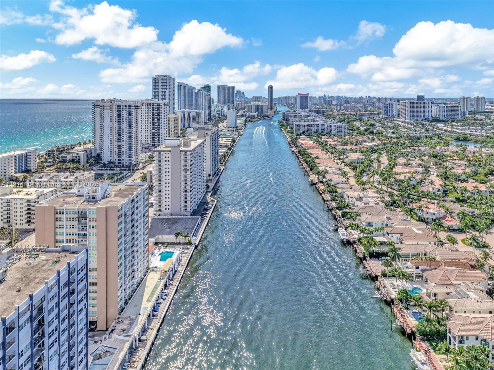 Photo of 1410 Ocean Dr  #1603, Hollywood, Florida, 33019 - 