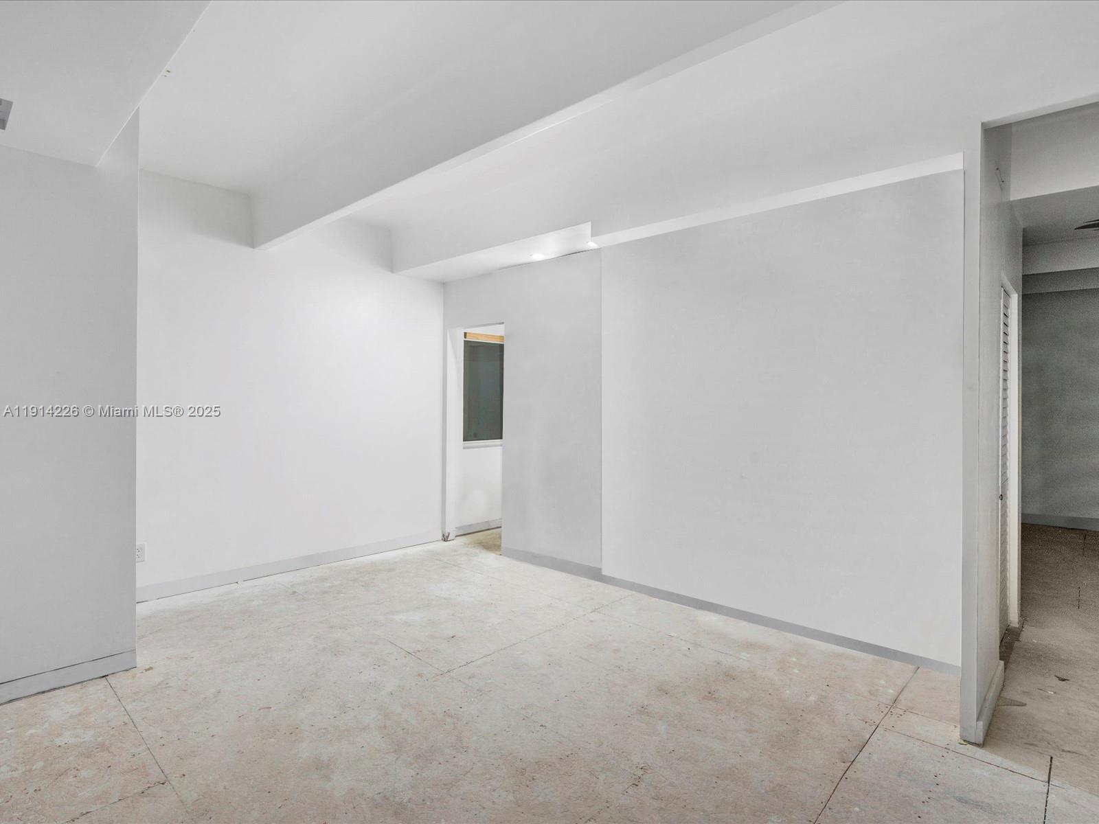 108-109  /   sq. ft. $ 2025-11-14 0 Photo