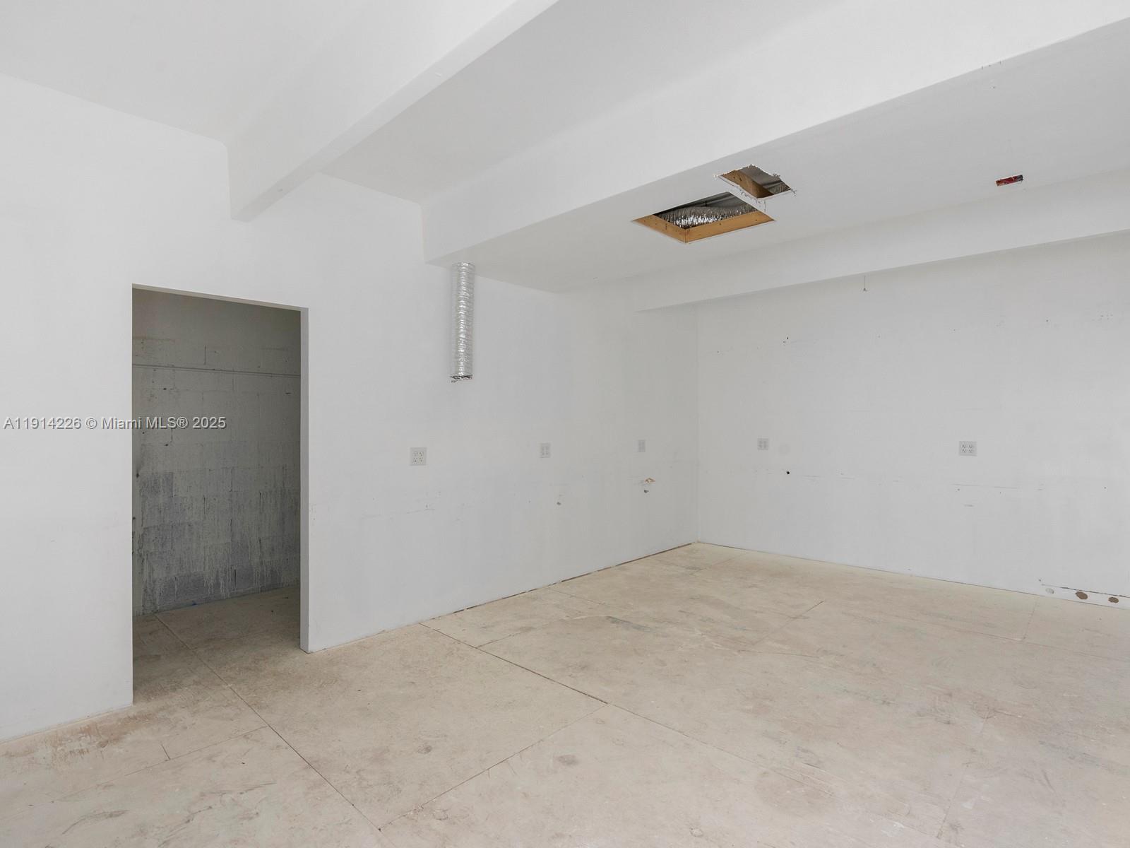 108-109  /   sq. ft. $ 2025-11-14 0 Photo