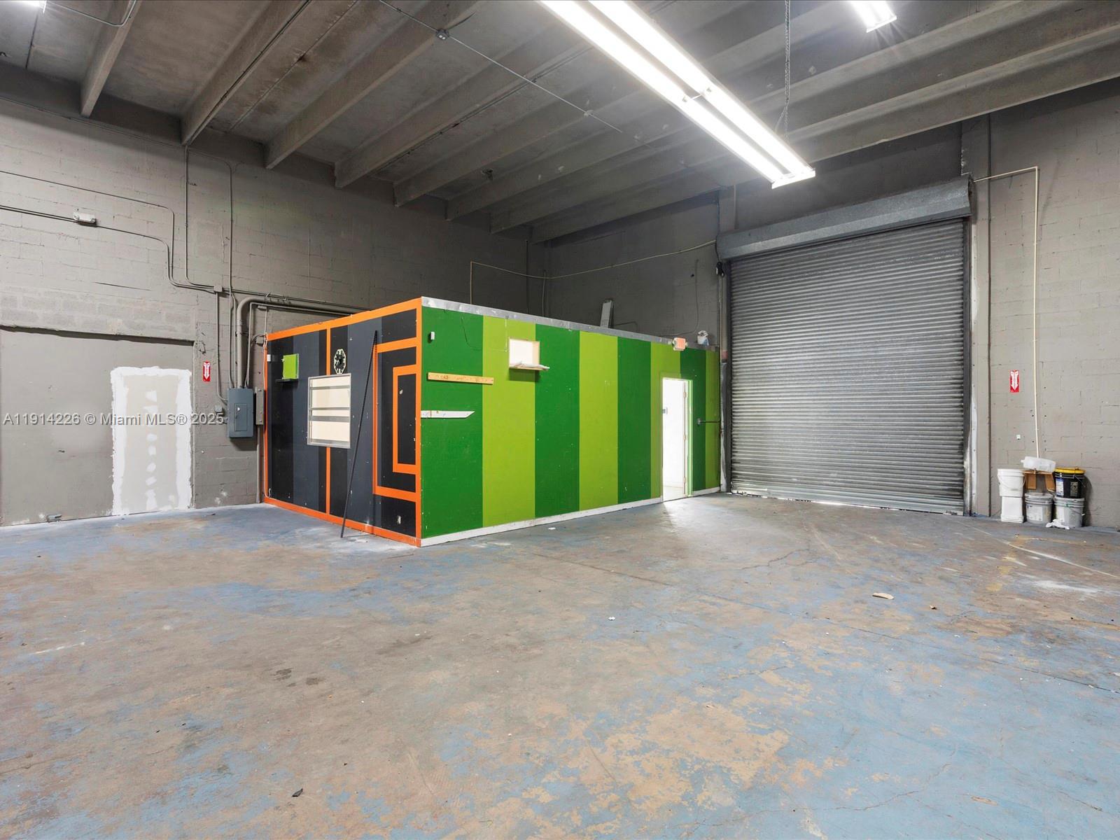 108-109  /   sq. ft. $ 2025-11-14 0 Photo