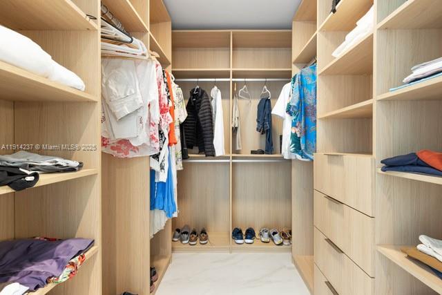 See details 3203 2 / 3 1447 sq. ft. $ 2025-11-14 0 Photo