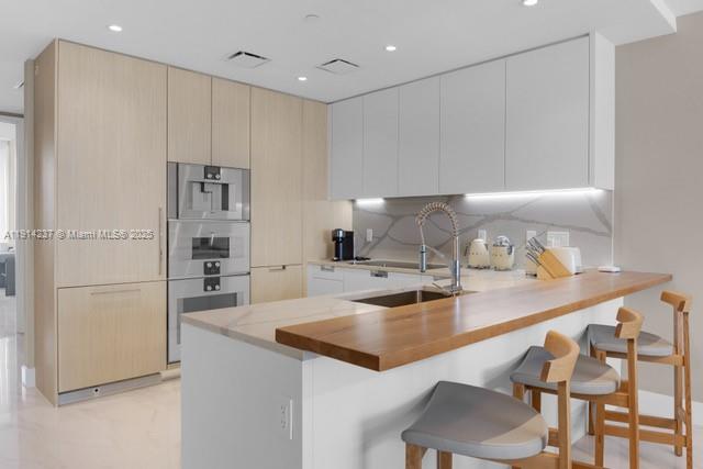 See details 3203 2 / 3 1447 sq. ft. $ 2025-11-14 0 Photo