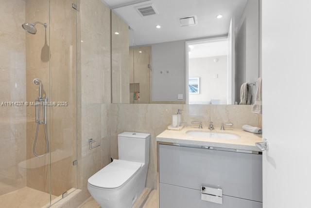 See details 3203 2 / 3 1447 sq. ft. $ 2025-11-14 0 Photo