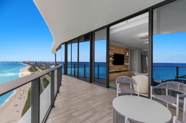 See details 3203 2 / 3 1447 sq. ft. $ 2025-11-14 0 Photo