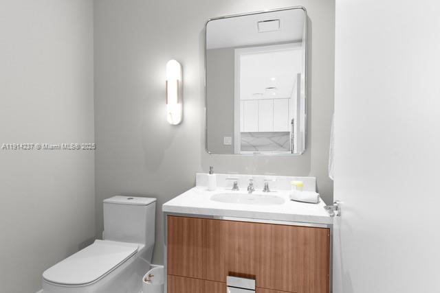 See details 3203 2 / 3 1447 sq. ft. $ 2025-11-14 0 Photo