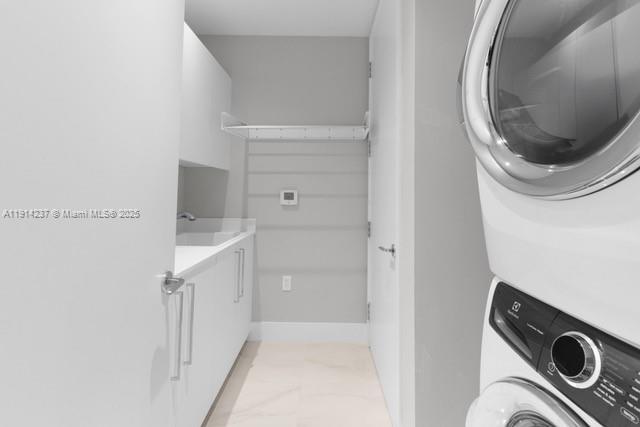 See details 3203 2 / 3 1447 sq. ft. $ 2025-11-14 0 Photo