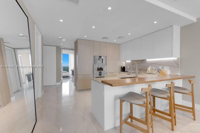 See details 3203 2 / 3 1447 sq. ft. $ 2025-11-14 0 Photo