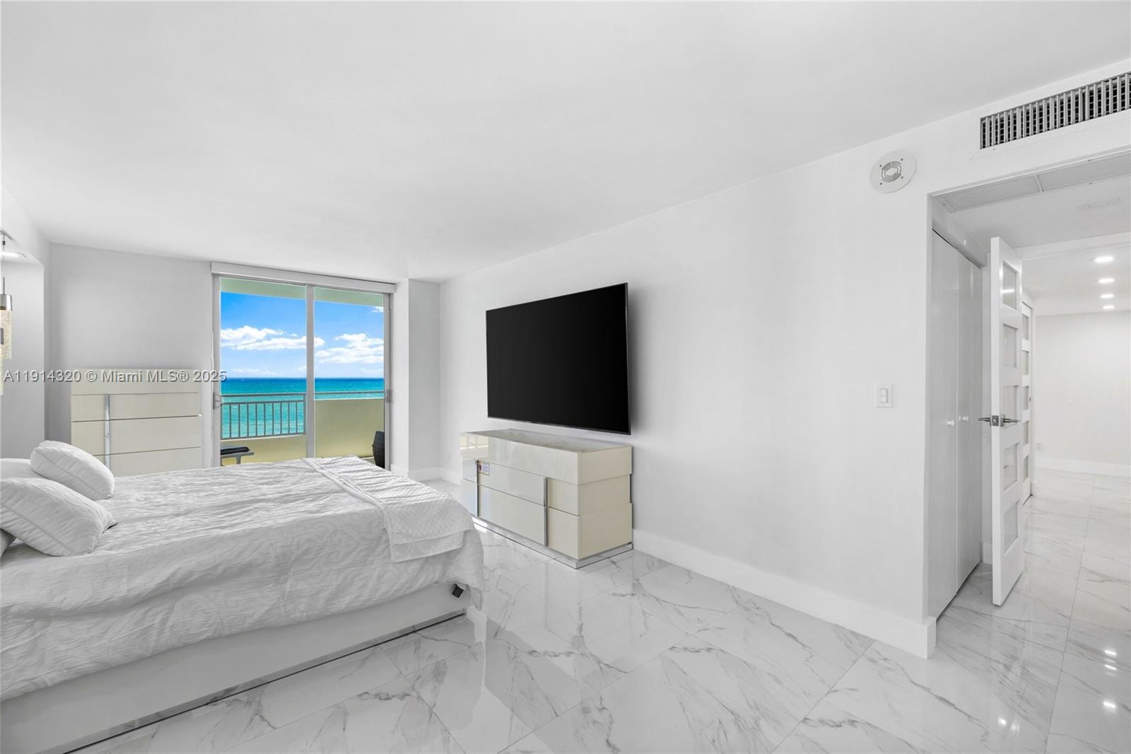 Photo of 3180 Ocean Dr  #1408, Hallandale Beach, Florida, 33009 - 