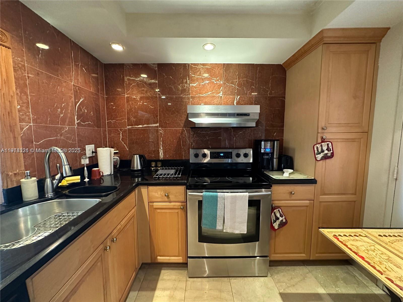 Photo of 1600 Ocean Dr #12C, Hollywood, Florida, 33019 -