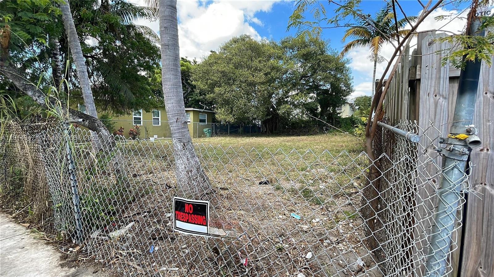 See details / sq. ft. $ 2025-11-14 0 Photo