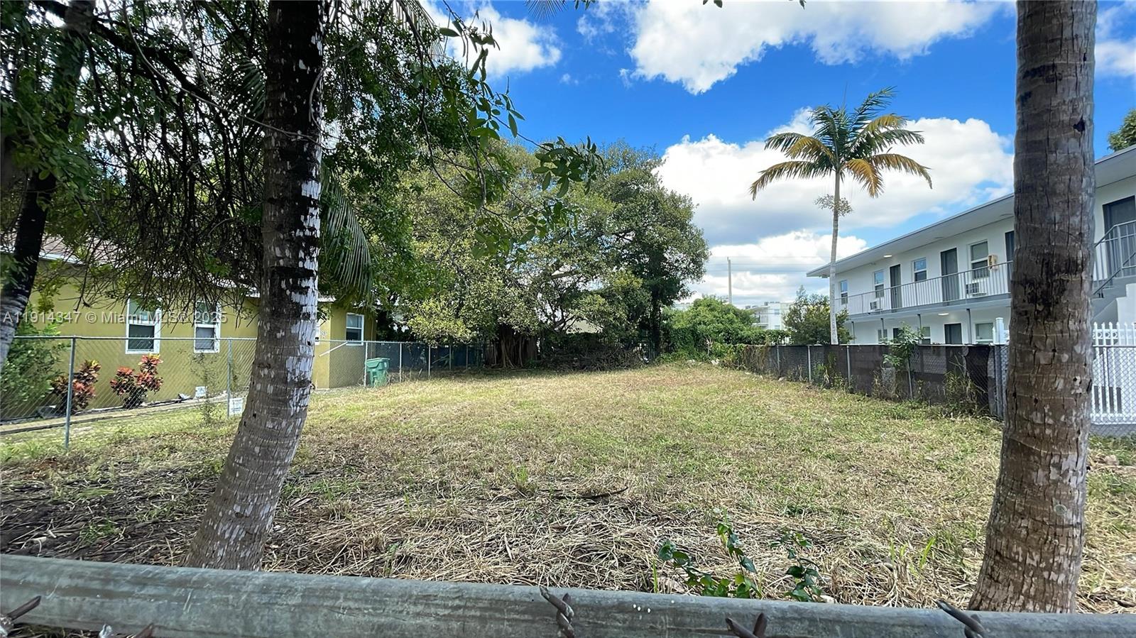 See details / sq. ft. $ 2025-11-14 0 Photo