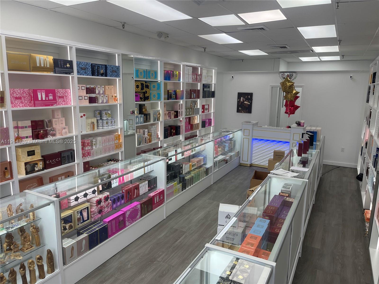 Подробнее / кв.футов $ 2025-11-14 0 Фото