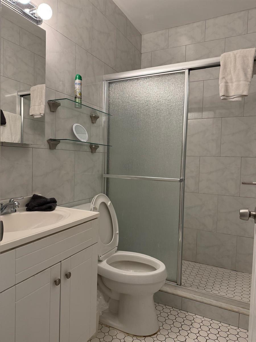 2s 1 / 1 712 sq. ft. $ 2026-06-14 0 foto