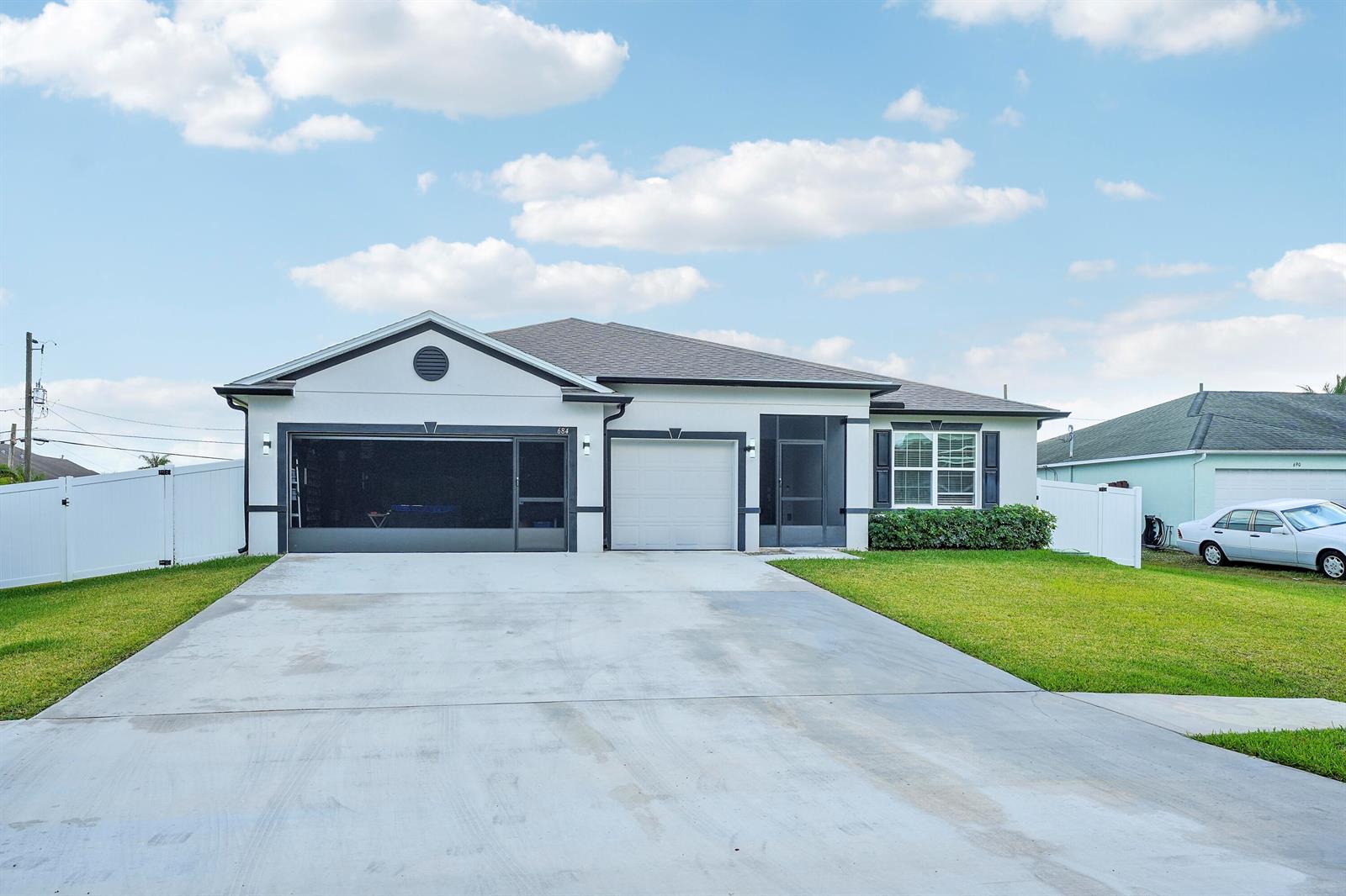 684 4 / 2 2066 sq. ft. $ 2026-09-15 0 Photo