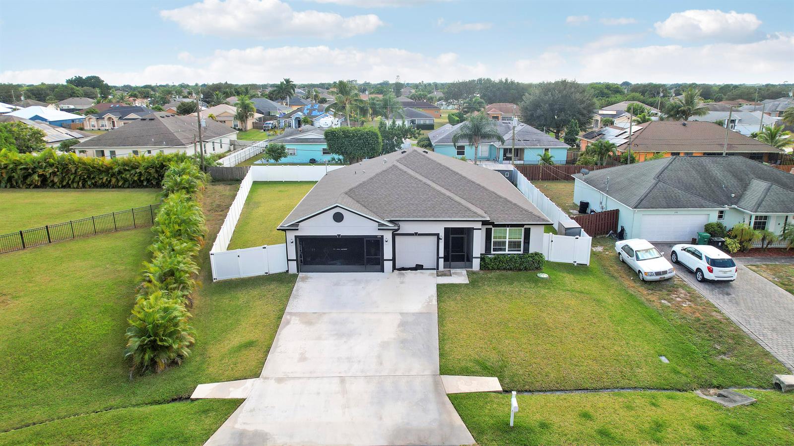 684 4 / 2 2066 sq. ft. $ 2026-09-15 0 Photo