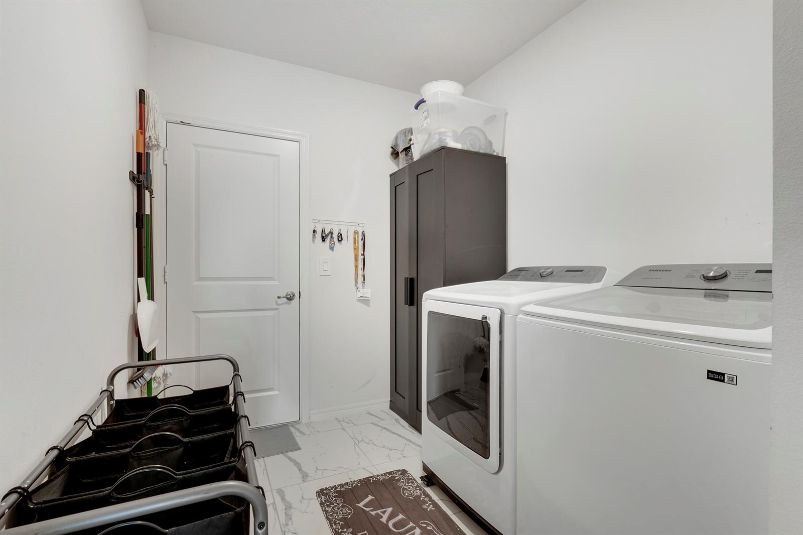 684 4 / 2 2066 sq. ft. $ 2026-09-15 0 Photo