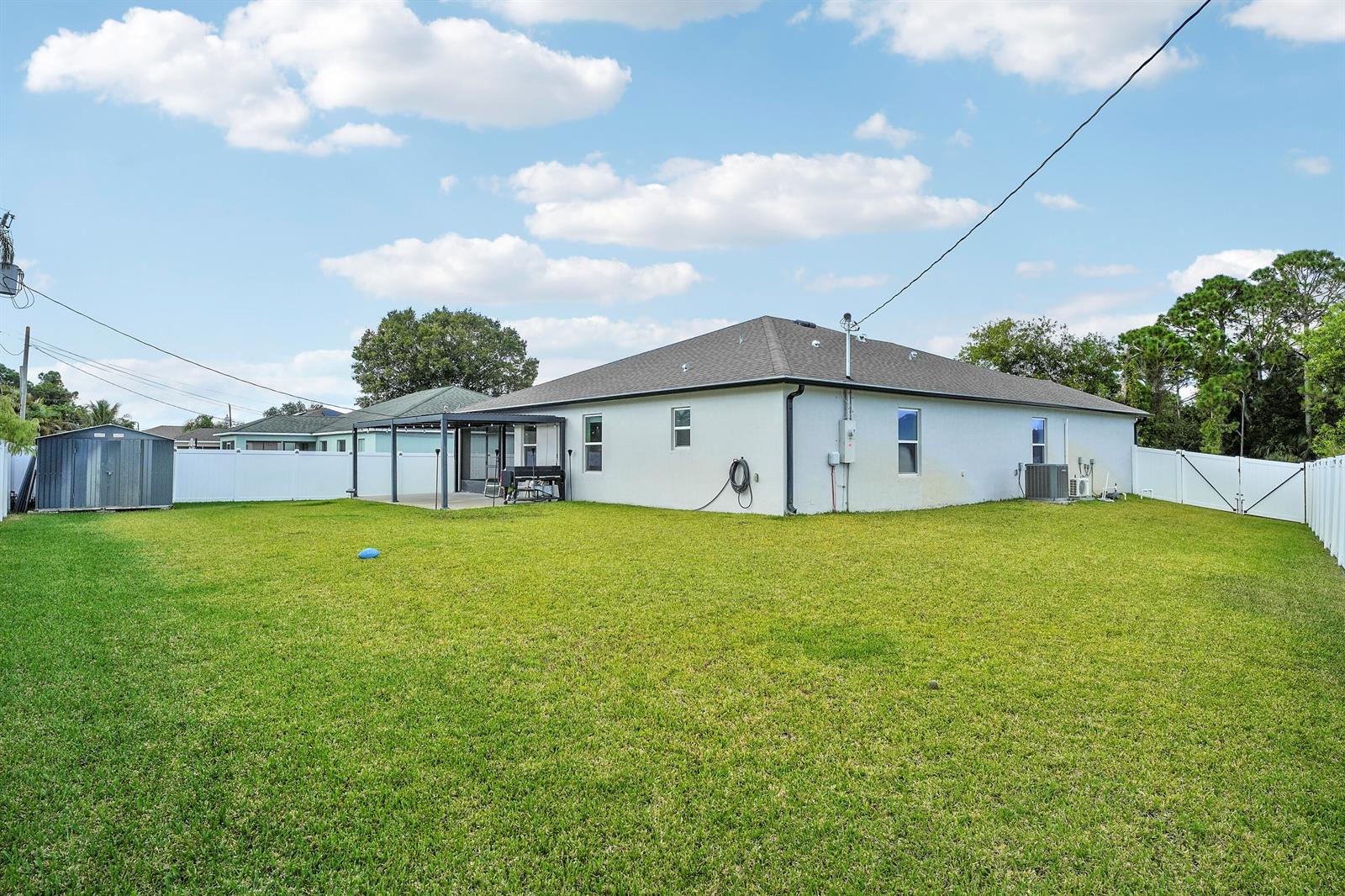 684 4 / 2 2066 sq. ft. $ 2026-09-15 0 Photo