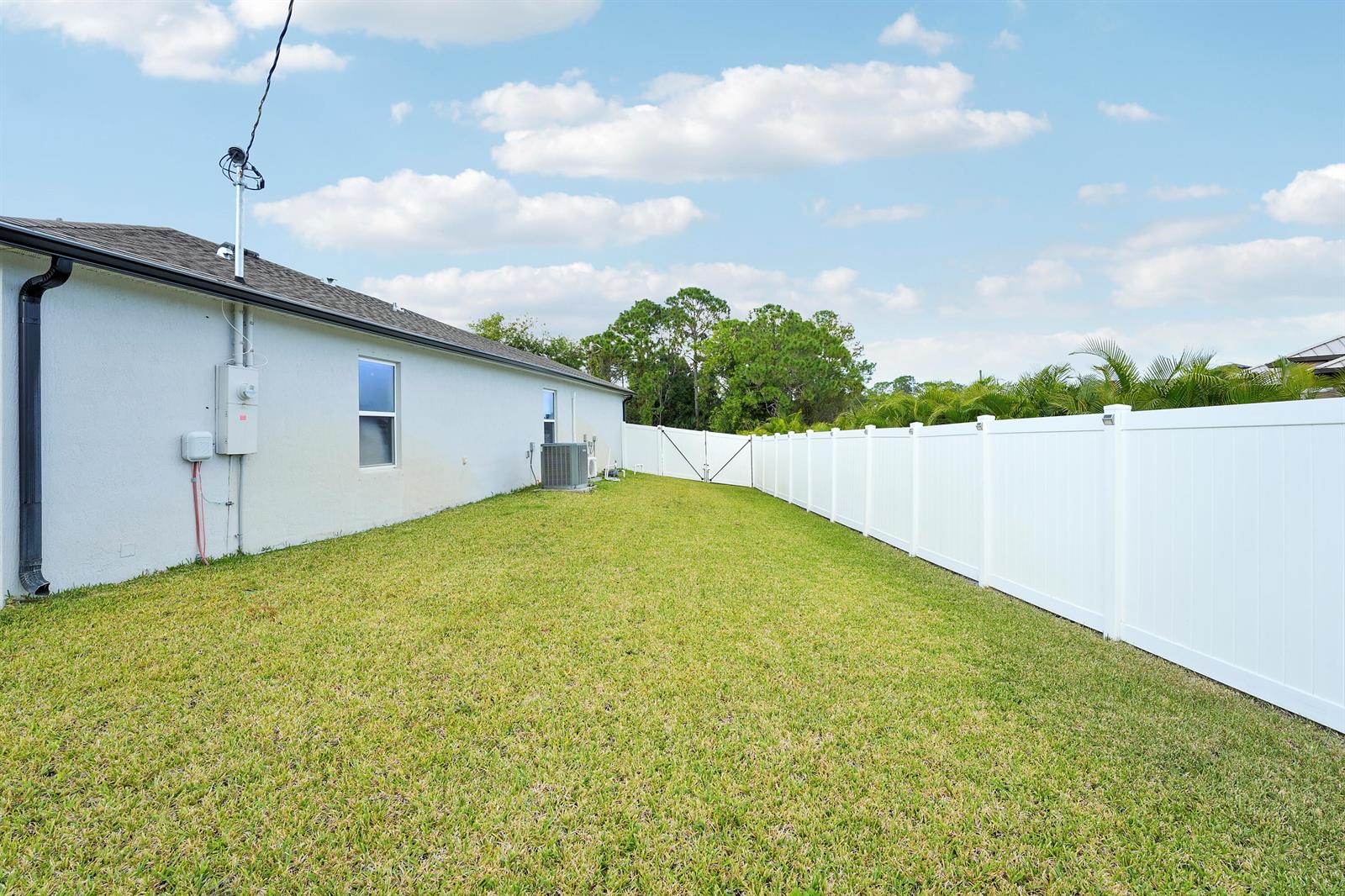 684 4 / 2 2066 sq. ft. $ 2026-09-15 0 Photo