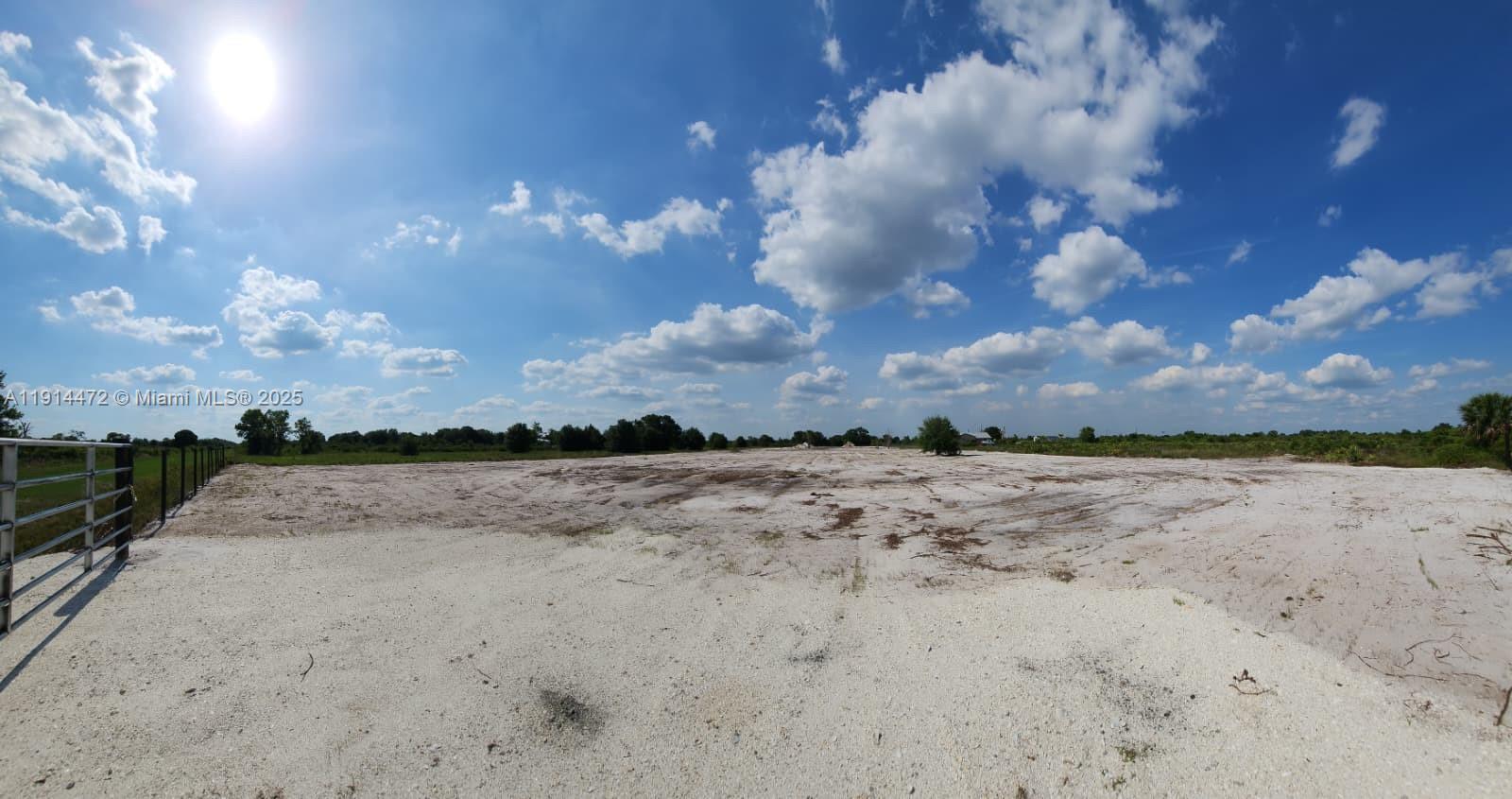 See details / sq. ft. $ 2025-11-14 0 Photo