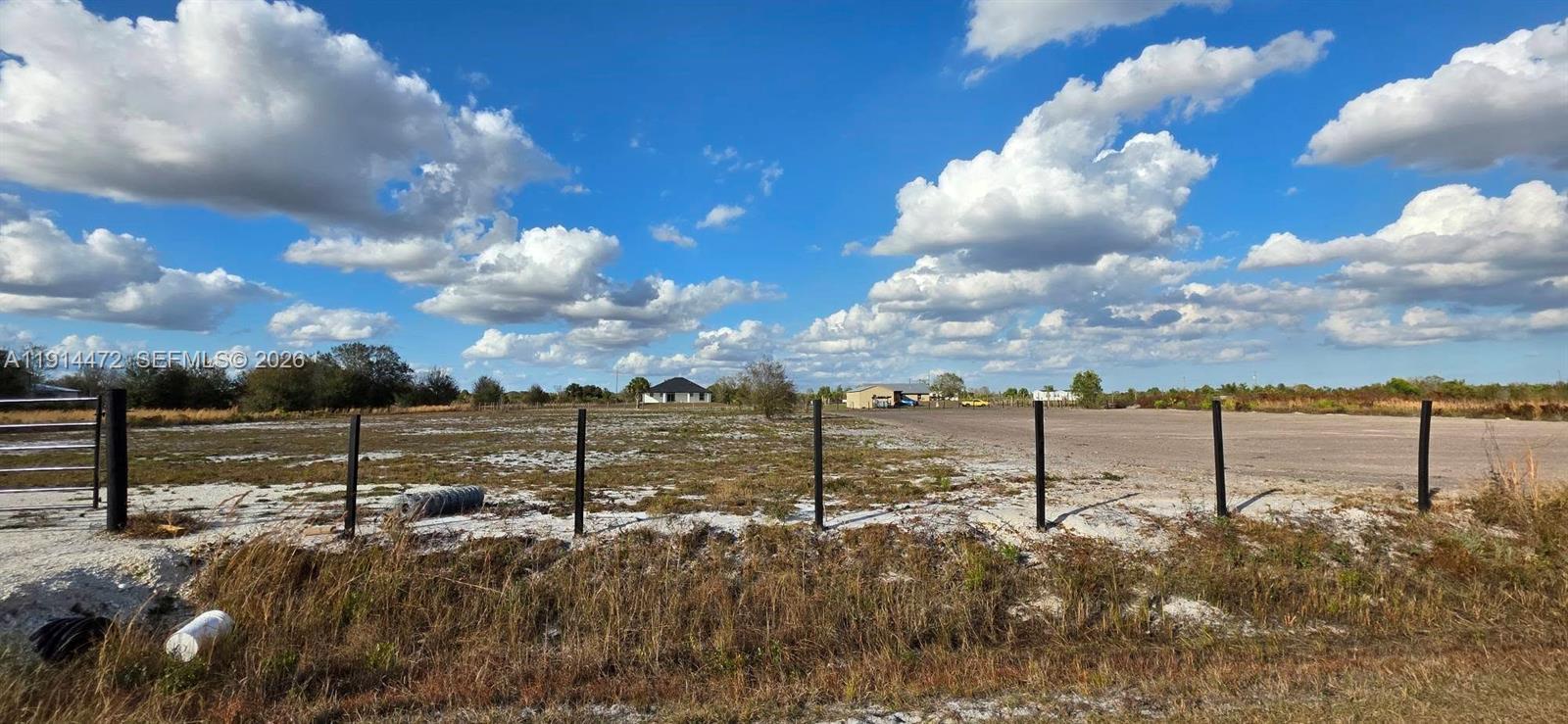 Ver detalles / sq. ft. $ 2025-12-15 0 foto