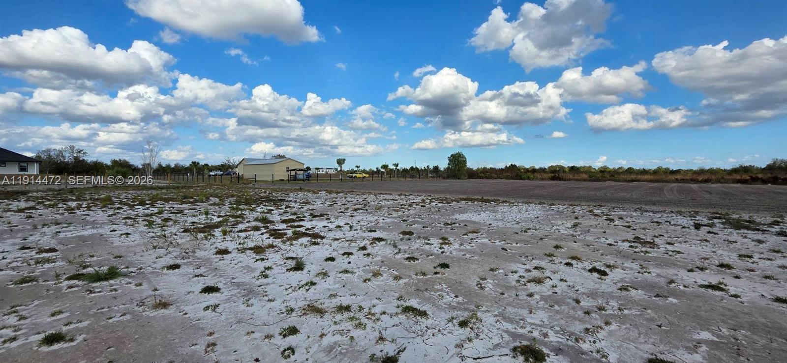 Ver detalles / sq. ft. $ 2025-12-15 0 foto