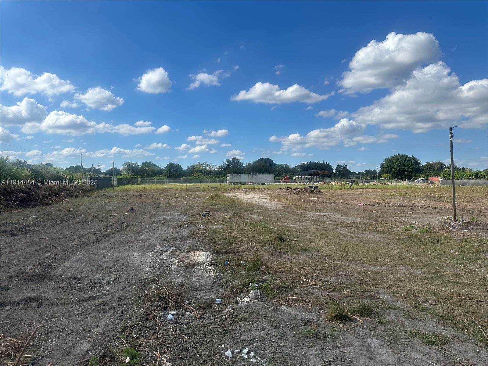 See details / sq. ft. $ 2025-11-14 0 Photo