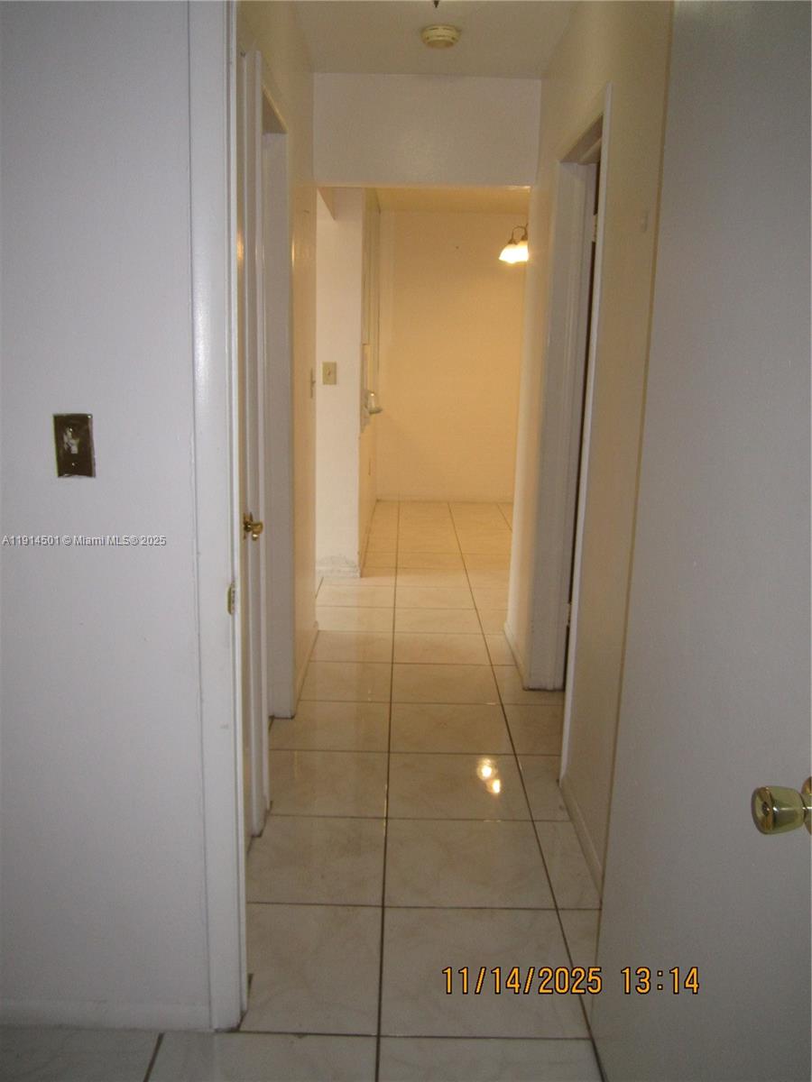 See details 208 2 / 1 810 sq. ft. $ 2025-11-14 0 Photo
