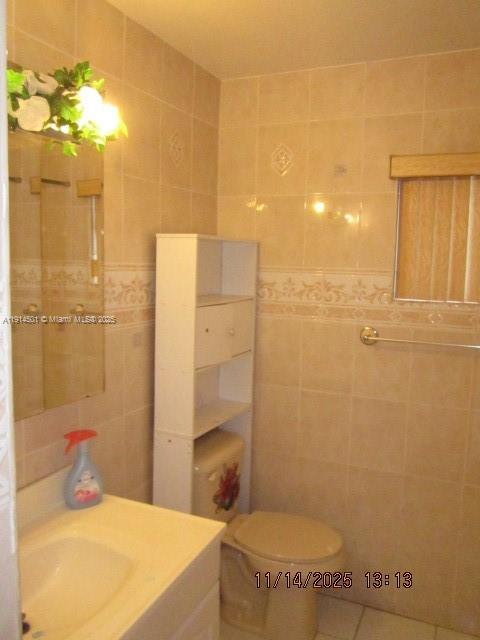 See details 208 2 / 1 810 sq. ft. $ 2025-11-14 0 Photo