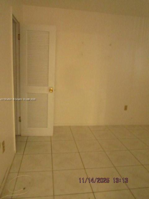 See details 208 2 / 1 810 sq. ft. $ 2025-11-14 0 Photo